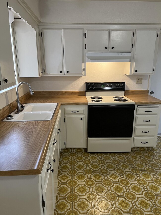 Photo - 2701 S Fontana Ct