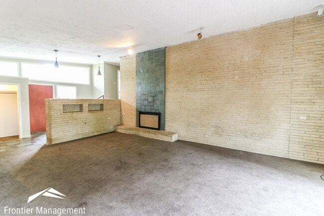 Photo - 1425 Harry Road Unit 1