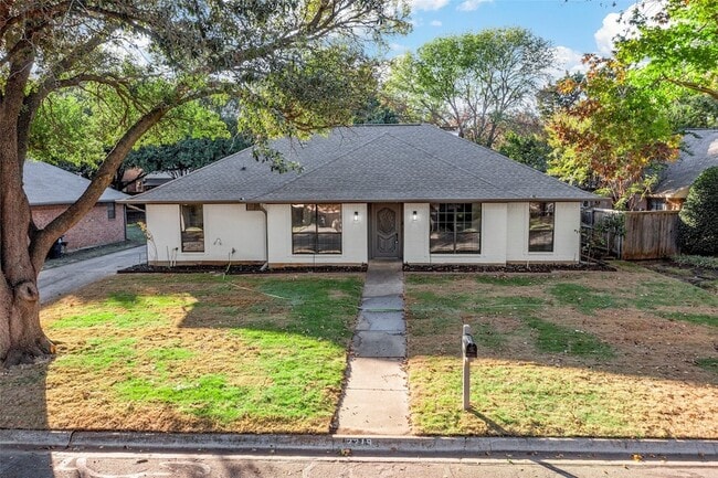 Building Photo - 2219 N Lake Trail Rental
