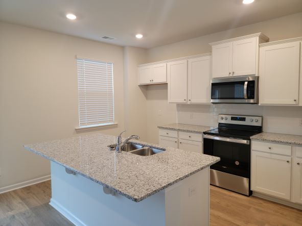 104 Buttermere Wy