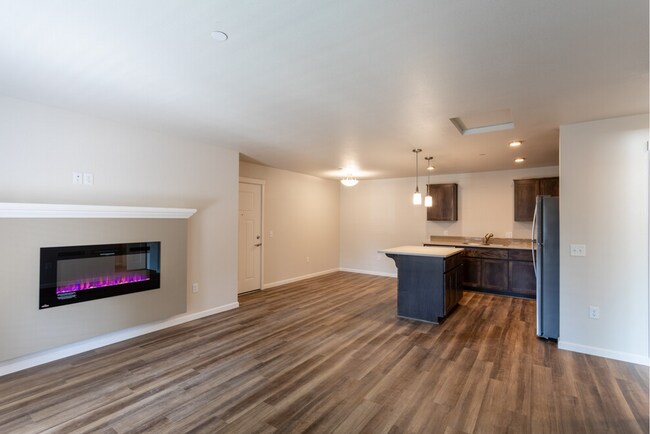 Photo - Waterside Apartments