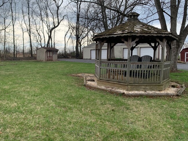 Photo - 3 BR Country Home