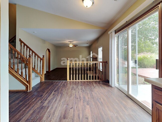 Photo - 333 Greenwood Ln