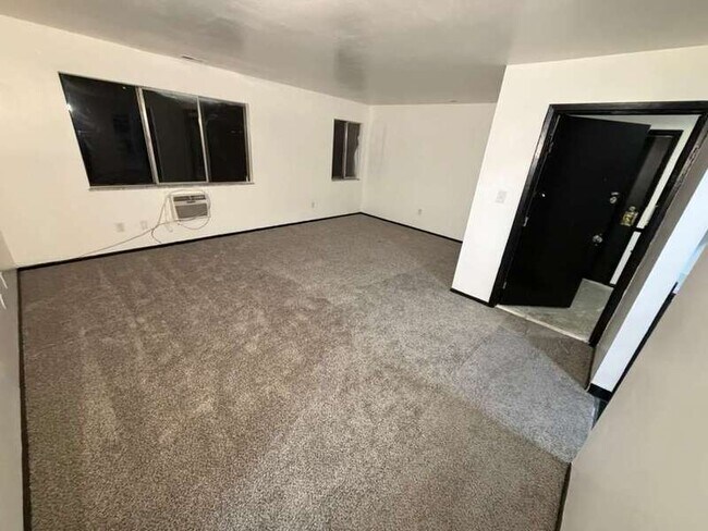 Building Photo - 3340 Germantown St