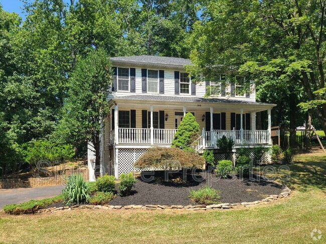 Building Photo - 105 Oakwood Dr Rental