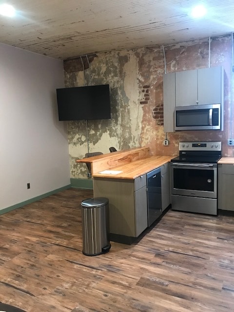 Photo - Hidden Charms