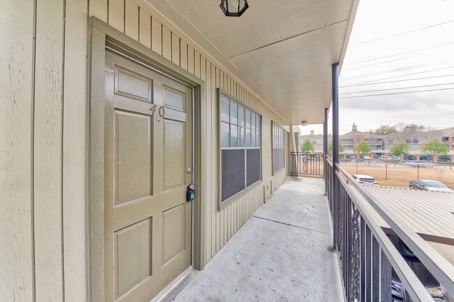 Photo - 3131 Southwest Fwy