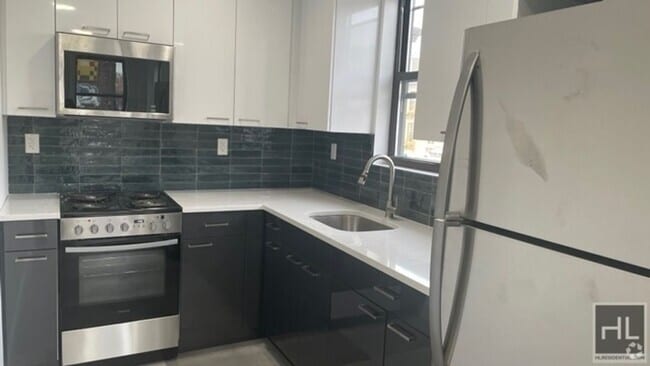 Building Photo - BRAND NEW CONSTRUCTED MODERN 1 BEDROOM w... Rental