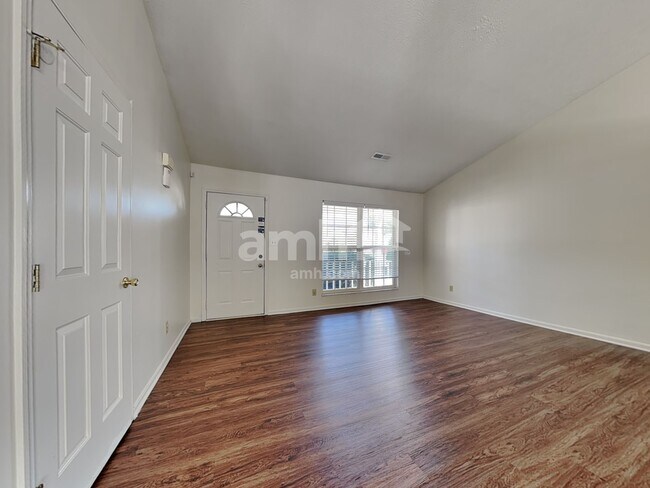6515 Calloway Ct