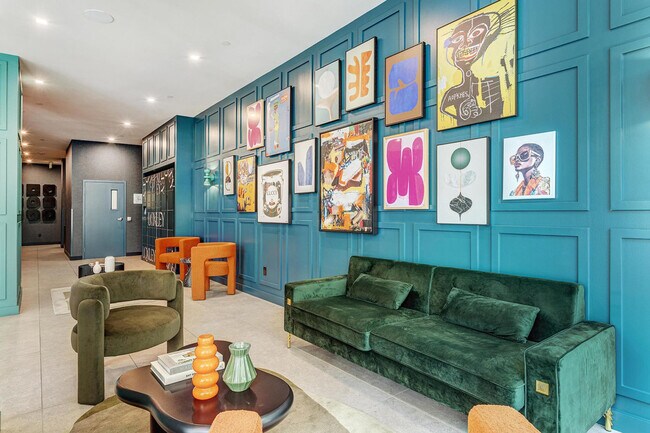 Photo - 2061 Rue Stanley Unit SI ID1294645P