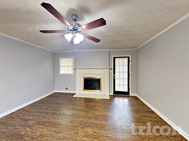 Photo - 4076 Parkway Cir NW