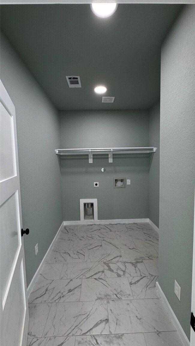 Photo - 121 S 10th St Unit A