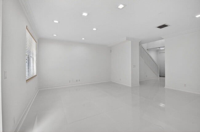 Photo - 16081 Poppyseed Cir