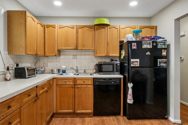 Photo - Charming and updated single-family home in a convenient Woodbridge location!