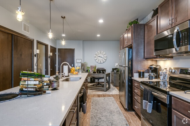 1 BR, 1 BA - 794SF - Clearpoint Apartments