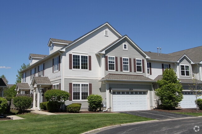 Building Photo - 2534 Hillsboro Blvd Rental
