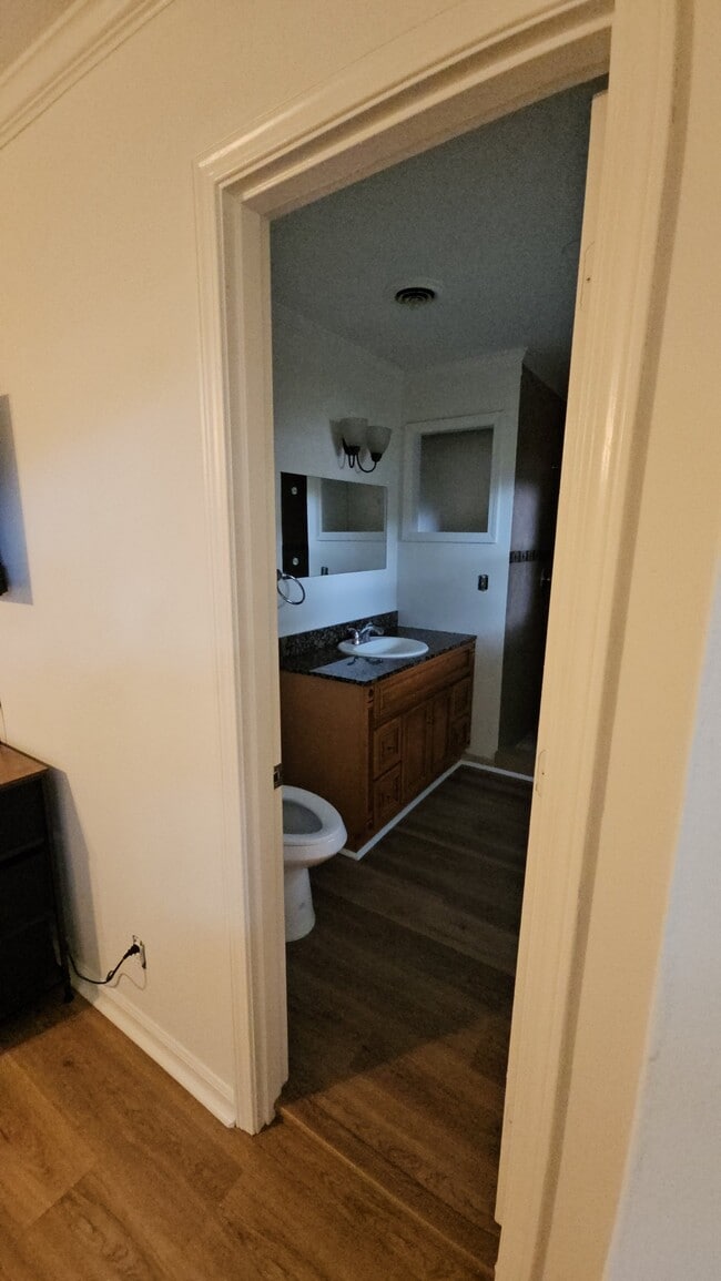 1204 Kimlie Ln