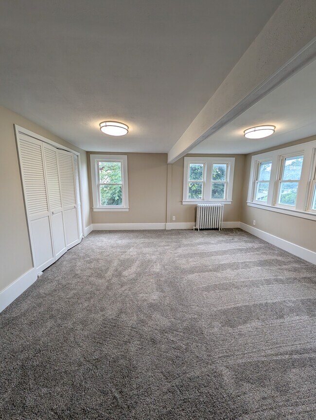 90 Empire Blvd Unit 2 Bedroom
