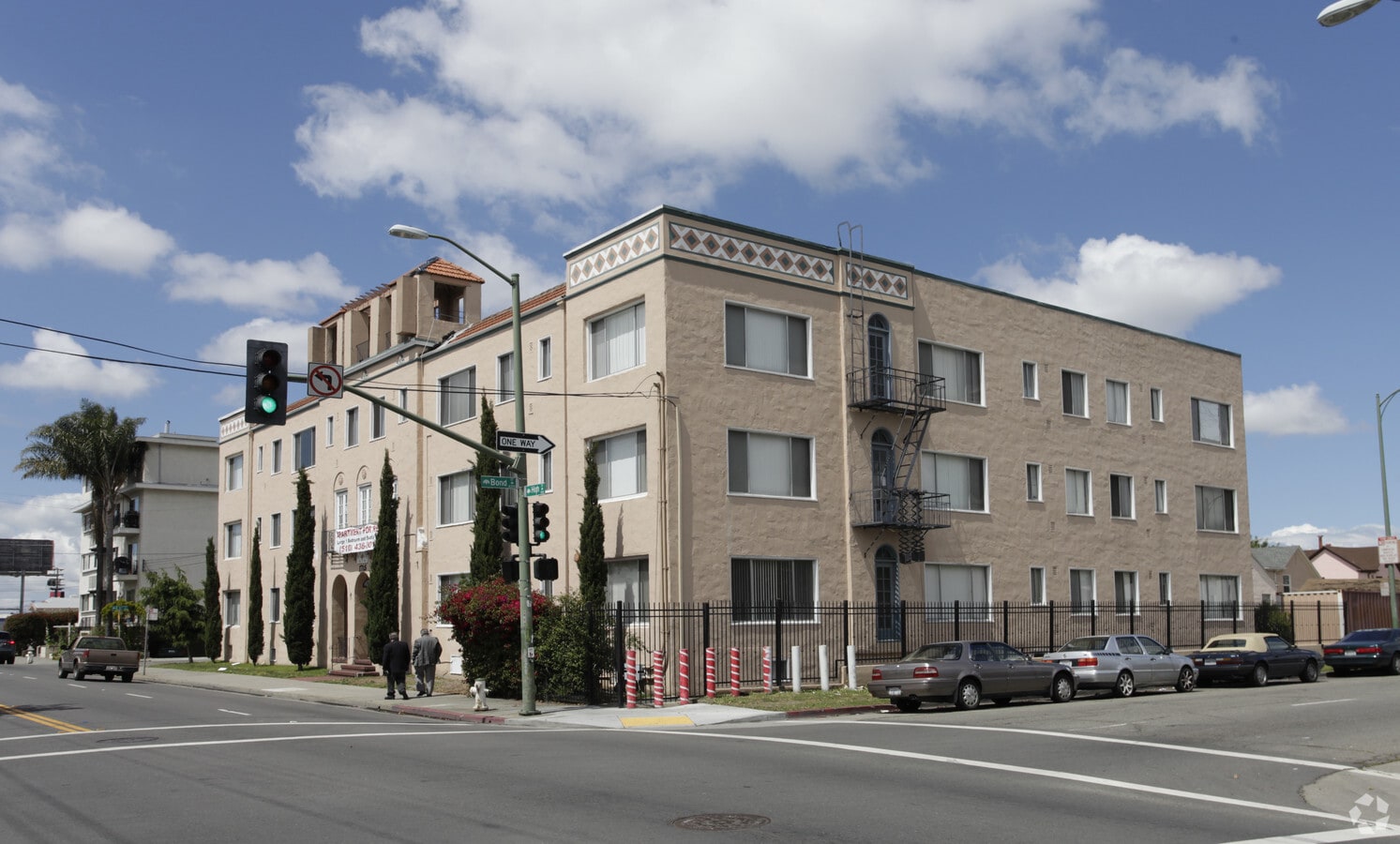 Eastwood Apartments - Eastwood Apartments