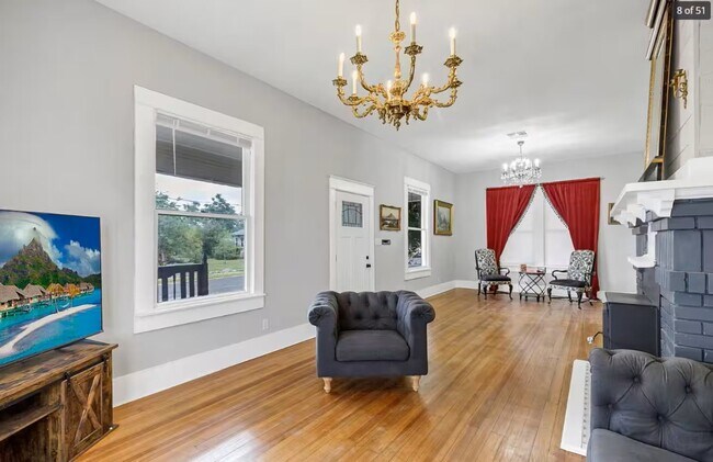 Photo - 121 Harding Pl