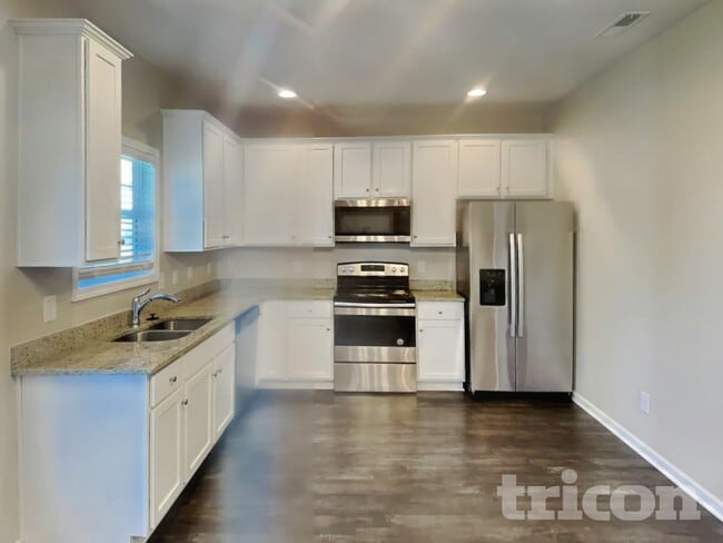 Photo - 741 Mitscher Dr