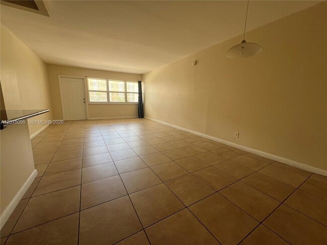 Photo - 401 Golden Isles Dr Unit 314