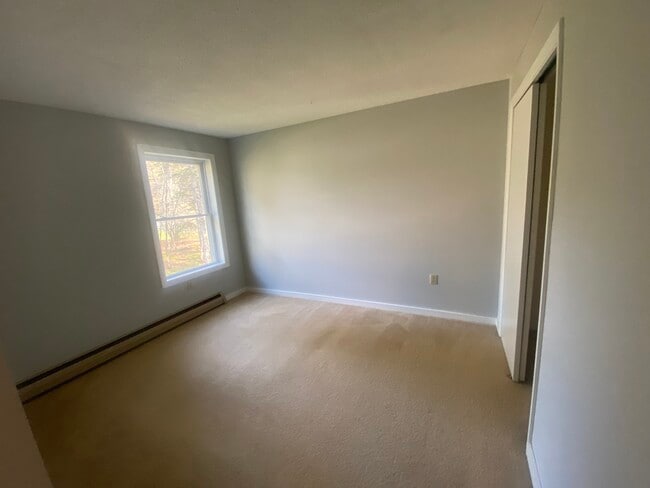 Photo - Pinewood Apartments