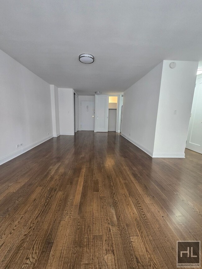 Photo - 5 AVENUE Unit 12D