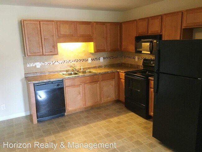 Photo - 2 br, 1 bath House - 512 Luxury Drive #A
