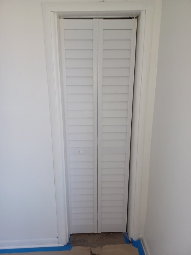 Photo - 5811 S Kolmar Ave