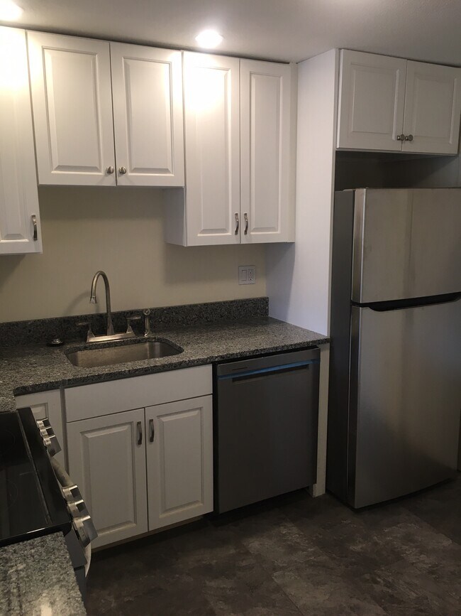 Photo - 881 Main St Unit #13