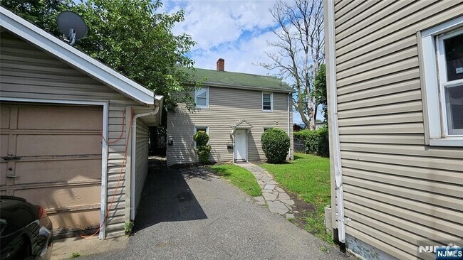 Building Photo - 309 Hudson St Unit 309 Rental