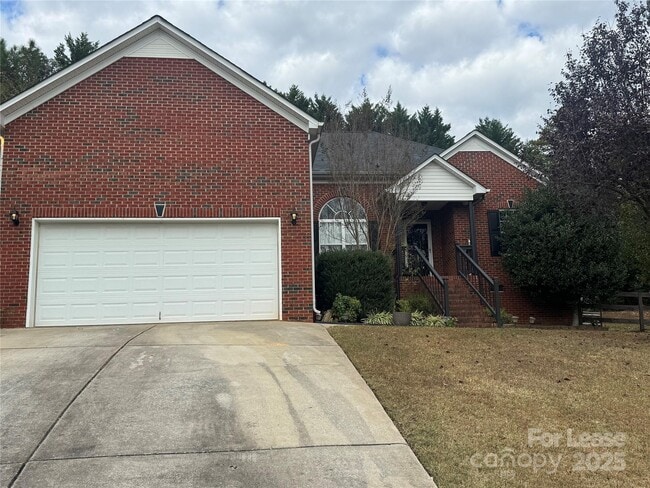 Building Photo - 3802 Cassidy Dr