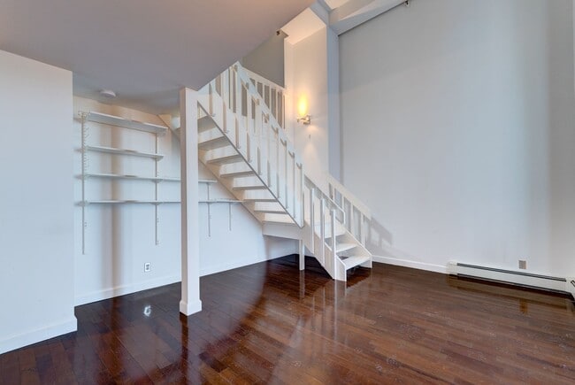 Photo - 116 Court St Unidad 502