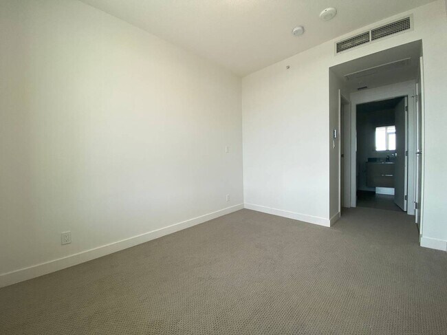 Photo - 1471 Hunter St