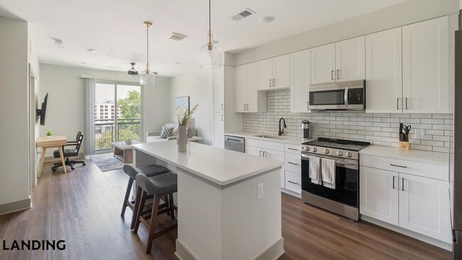 1310 Hillside Ave Unit 432