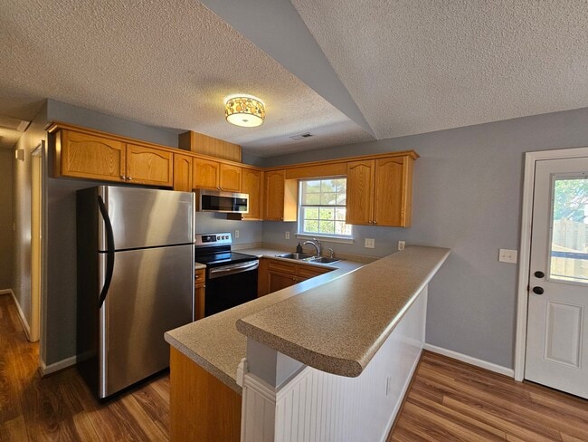 Photo - 417 Brecknock Ct