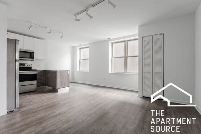 Photo - 940 W Winona St Unit 505