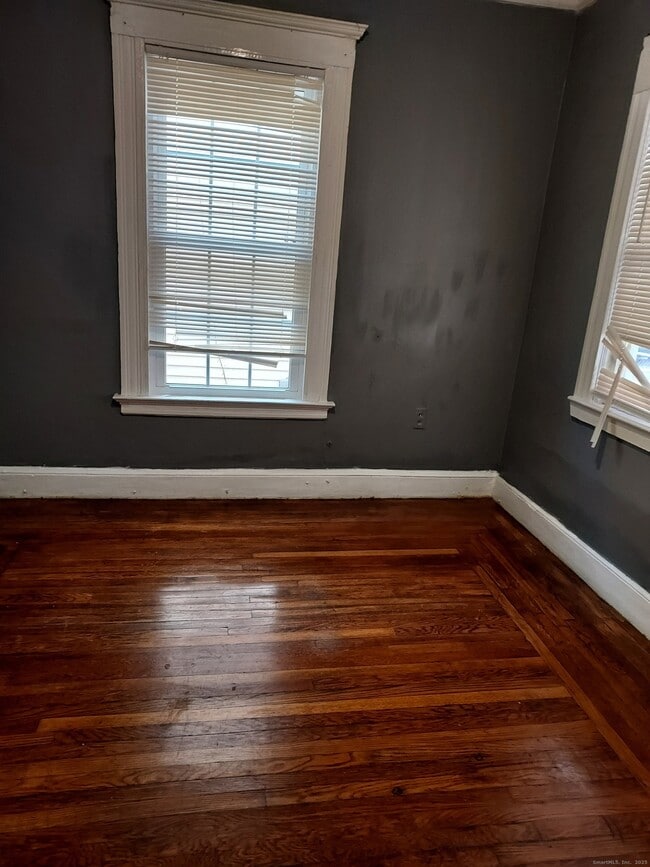 Photo - 339 Shelton Ave