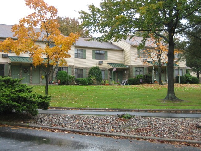 Photo - Summit Ridge Apartments