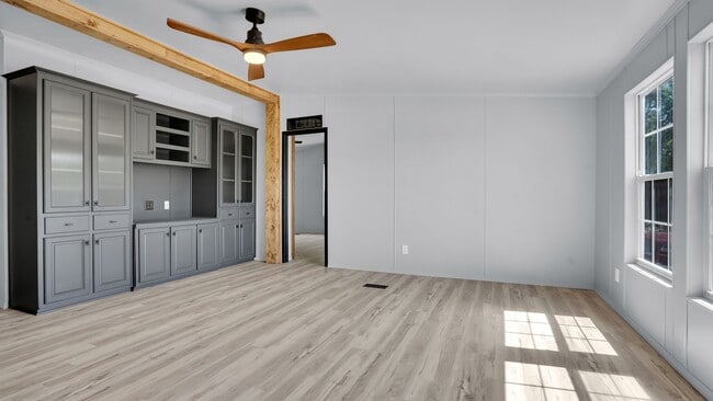 Photo - Spacious 4 Bedroom Home on 1 acre!