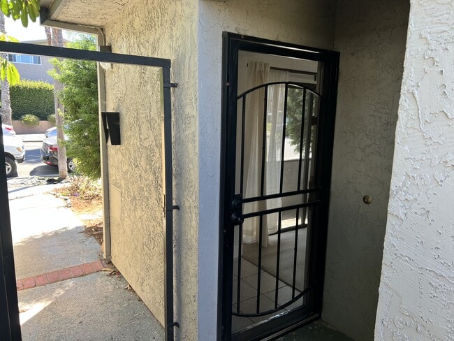 Photo - 3784 Pershing Ave