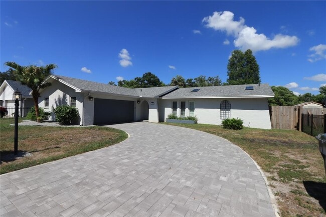 Building Photo - 17815 Sunrise Dr