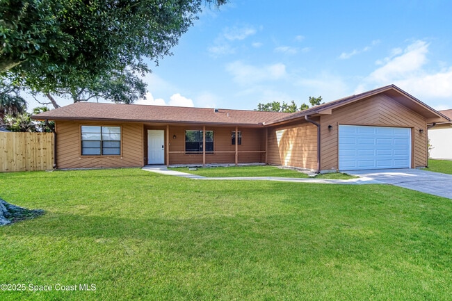 Building Photo - 1711 Barker St NE