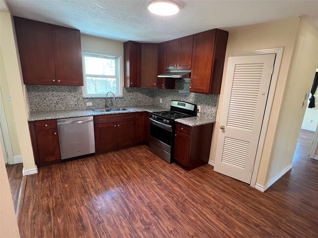 Photo - 410 Broad Ripple Dr