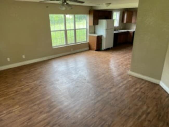 Photo - 2903 N U.S. Hwy 281 Unidad A