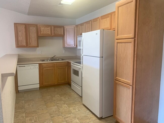 Photo - 6714-MF2-E2 Unit A