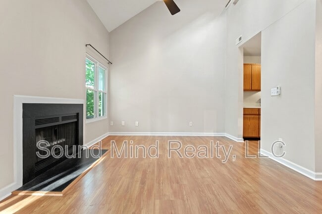 Photo - 6001 Winterpointe Ln