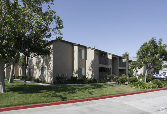 Whispering Oaks - Whispering Oaks Apartments