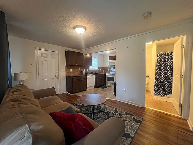 Photo - 702 Mitchell Dr